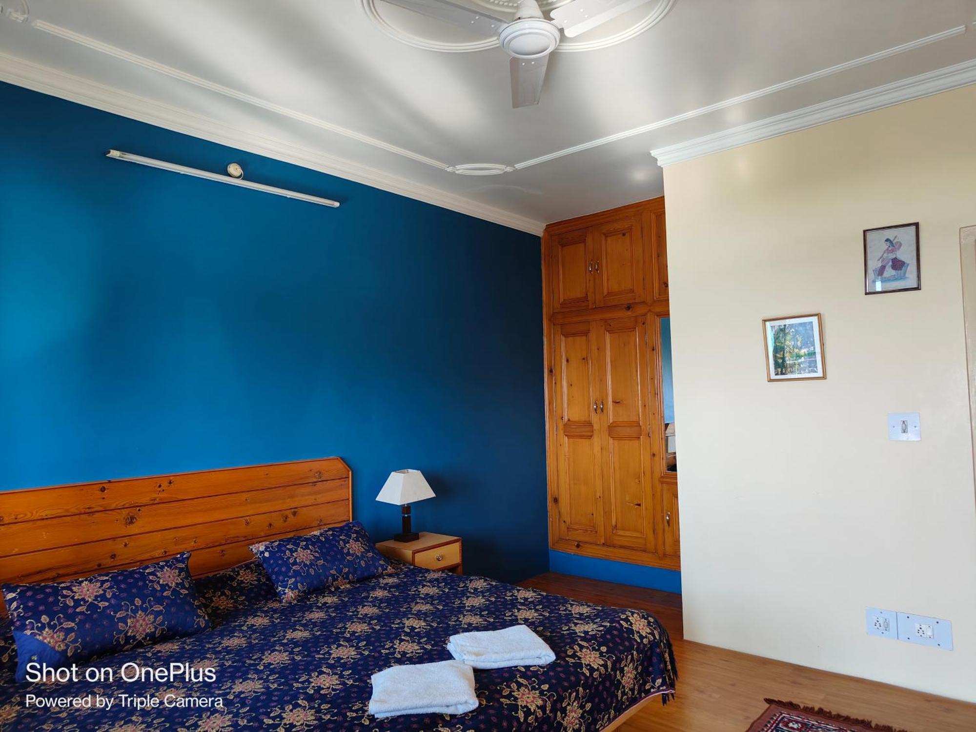 Jagatram Niwas Guesthouse Dharamkot Дармсала Экстерьер фото
